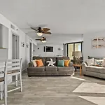 Ocean Front Views & Open Kitchen - Sunbird 603E