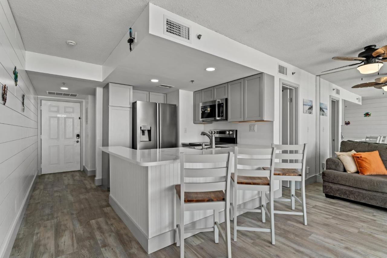 Ocean Front Views & Open Kitchen - Sunbird 603e Apartment Panama City Beach
